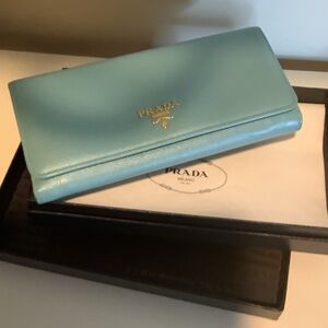 PRADA WALLET